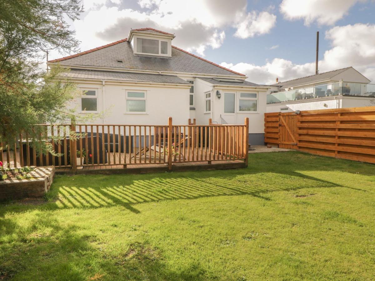 Coed Llai Villa Holyhead Ngoại thất bức ảnh