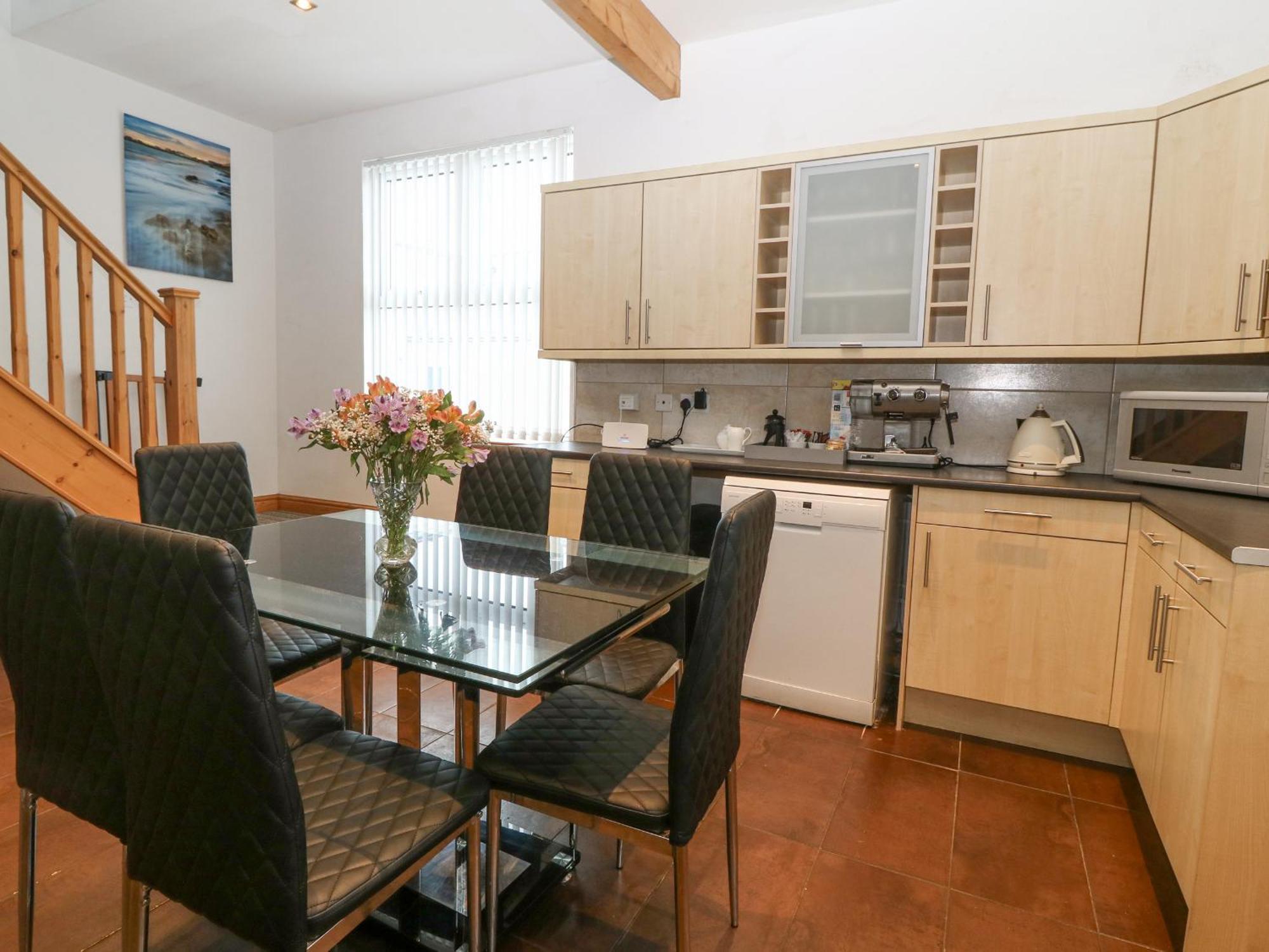 Coed Llai Villa Holyhead Ngoại thất bức ảnh